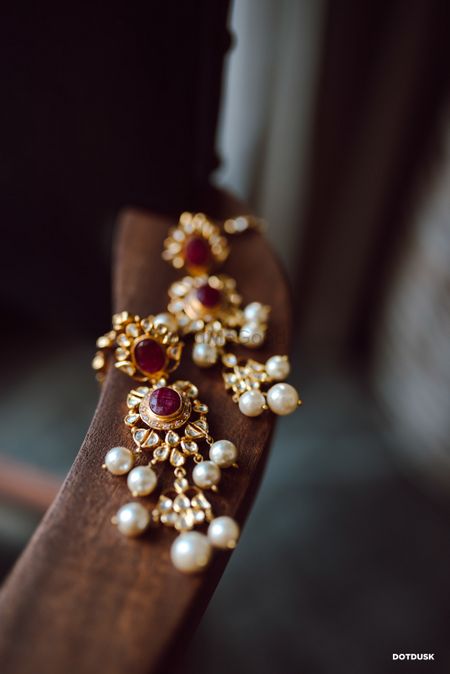 Bridal earrings with rubies 