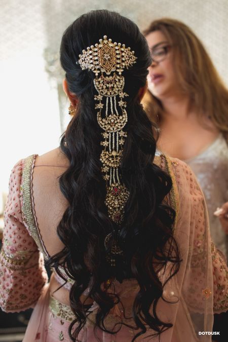 Photo of A pretty hair accessory for the bride on her wedding day.