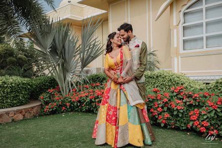 Modern mehndi outfits for bride & groom