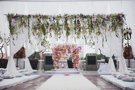Fairytale mandap with creepers