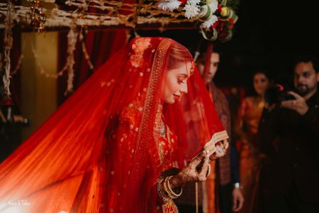 Photo of Bride under veil