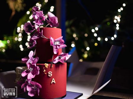 Unique wedding cake idea