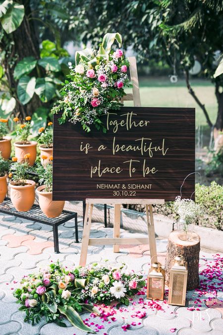 Photo of personalised welcome sign with florals