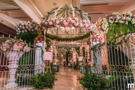 Stunning floral entrance decor 