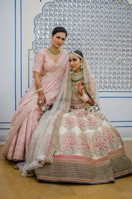 Bride with her mother 