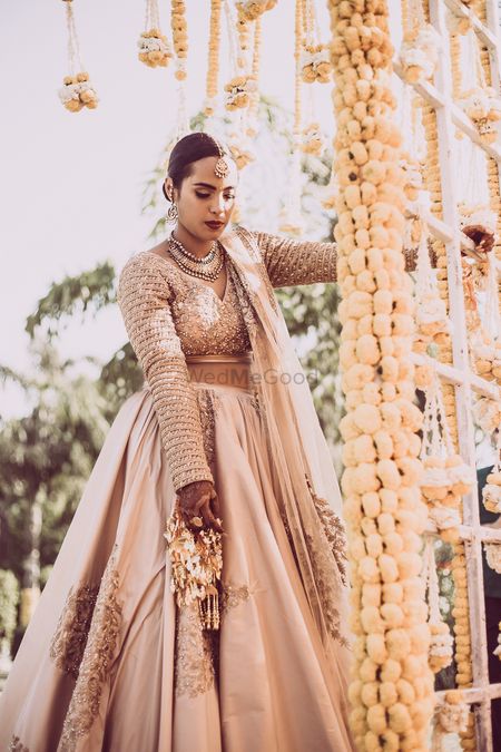 45+ Full Sleeves Blouses To Pick For Your Winter Wedding | Half saree  lehenga, Indian bridal lehenga, Lehenga designs