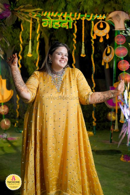 Photo of bride on her mehendi day
