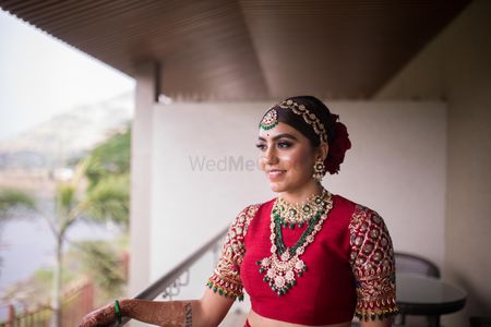 Photo of Perfectly layered bridal jewellery with a choker and a raani haar