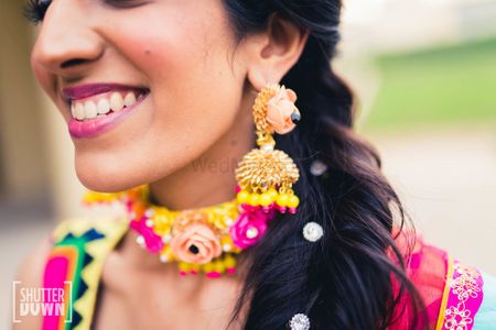 Photo of Mehendi jewellery earrings and choker