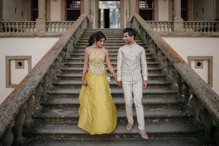 bride & groom simple sangeet outfit ideas 