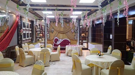 hotel le cadre east of kailash