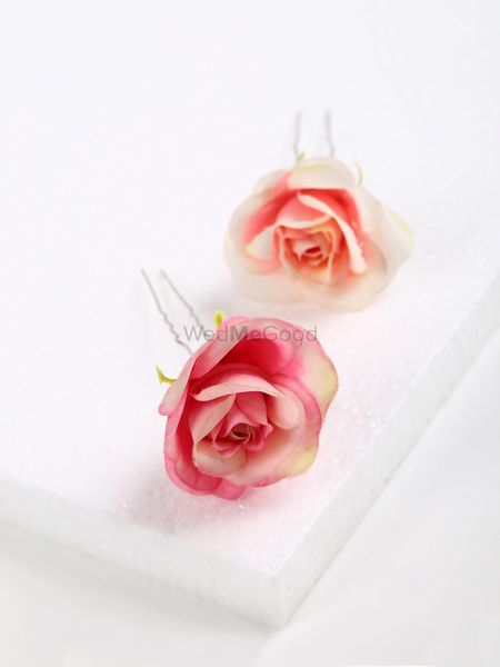 Hair pins with roses for engagement 