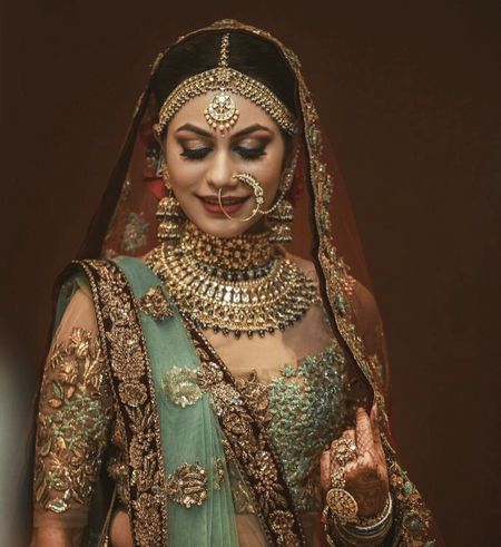 Bridal imitation jewellery choker and mathapatti