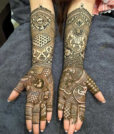 Photo of Back Hand Mehendi designs