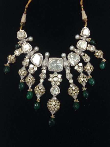 emerald and polki necklace
