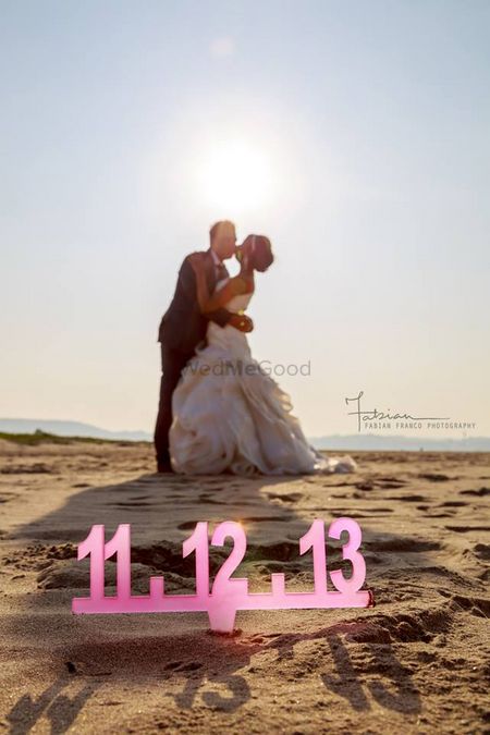 save the date pre wedding shoot ideas