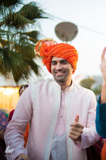 Aditya roy kapoor spotted at wedding