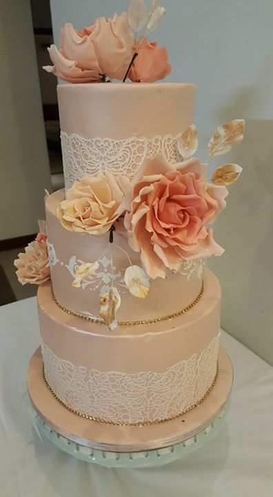 Black and rose gold wedding cake - R2960