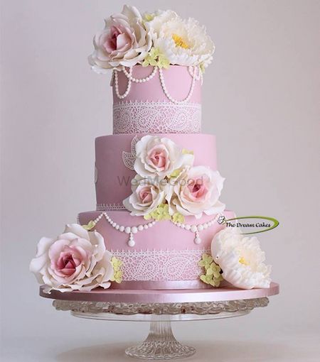 Photo of light pink cake