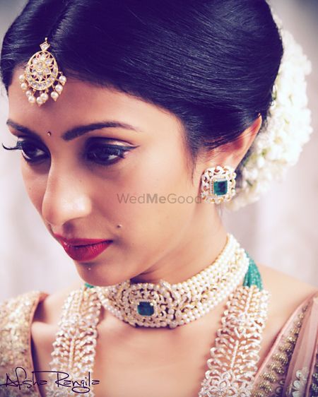 Layered emerald bridal necklaces with pearls