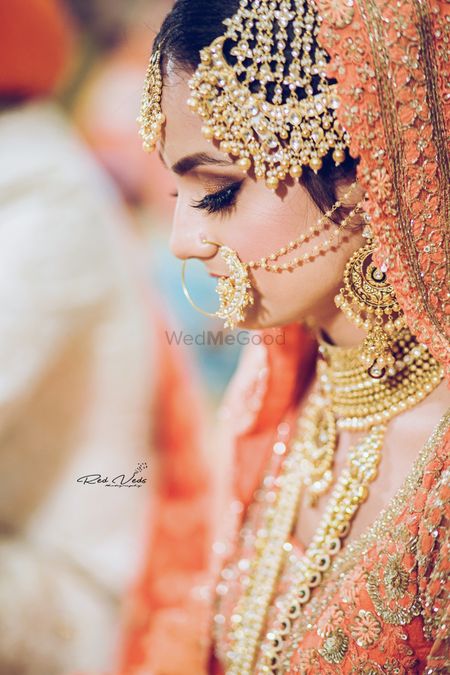 Heavy bridal jewellery with jhoomer 
