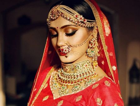 Unique multi-strand mathapatti with vintage choker for wedding 