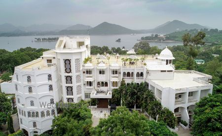 Hotel Hilltop Palace