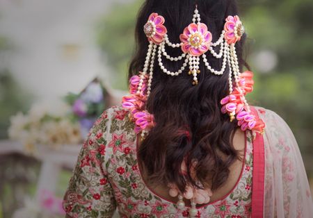 Floral jewellery for mehendi function