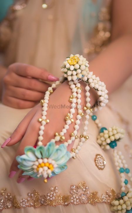 Mehendi jewellery floral haathphool 