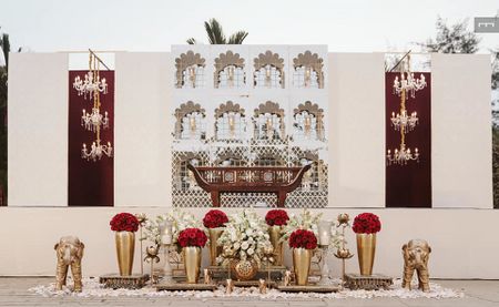 A modern stage decor with beautiful gold accents!