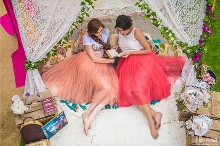 Pre wedding shoot with bridesmaids in glamping theme