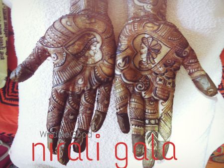 Photo of nirali mehndi artist