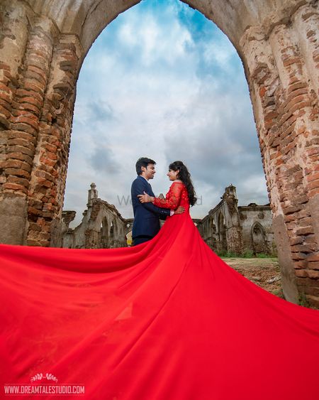 Premium Photo | A couple pose for Pre Wedding shoot inside Lodhi Garden  Delhi for their pre wedding shoot
