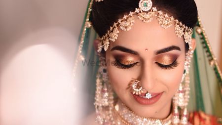 Photo of Stunning south indian bridal portrait with diamond jewelry for wedding 