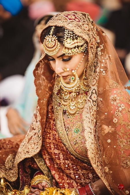 A sikh bride in stunning antique jewellery