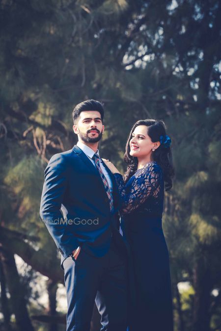 modern pre-wedding shoot outfits