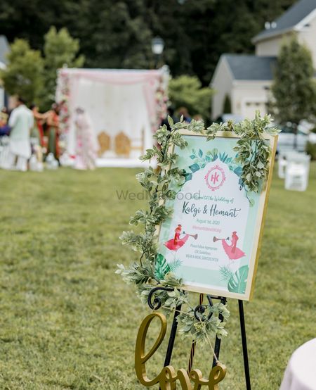 Cute wedding signage for the wedding 