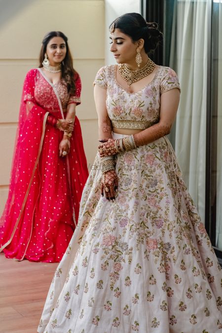 Photo of Bride with her sister in shades of pink