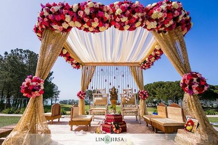 A beautiful floral mandap with roses
