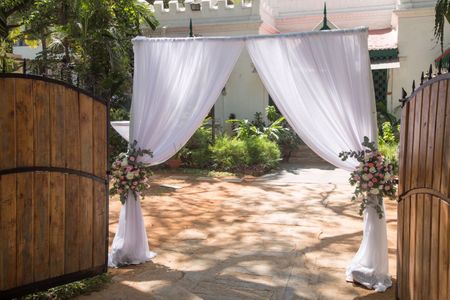 Entrance decor idea with floral curtain tiebacks
