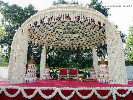 Photo of South Indian floral mandap decor