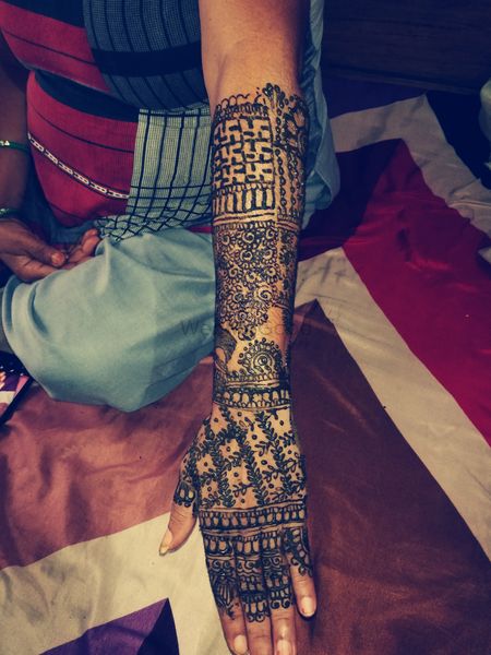 9 Stunning Henna Designs That Tell The Love Story | Love Inc. Mag