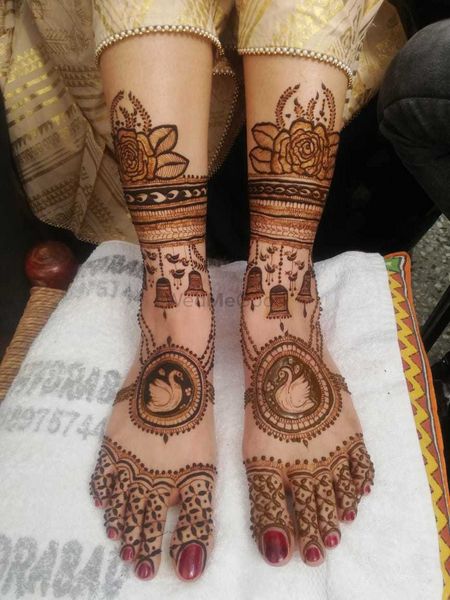 Bridal mehendi design ideas for feet