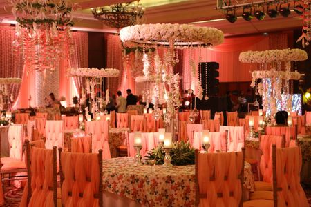 White and Pink Wedding Decor