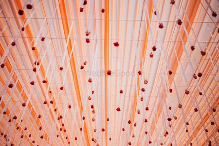 Tent decor ideas with hanging floral strings