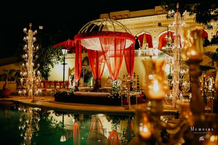 A glam mandap by the pool.