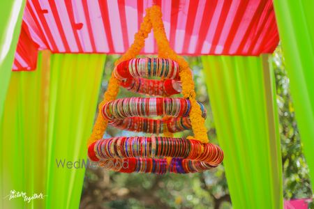 Bangle chandelier for mehendi decor