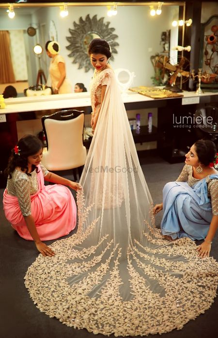 Bride Diya looks very pleasing and... - Jayalakshmi Silks | Facebook
