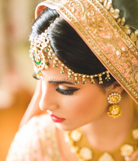 Photo of Bridal mathapatti with green beads
