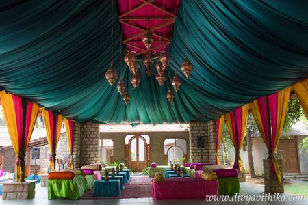 Unique moroccan theme tent decor idea